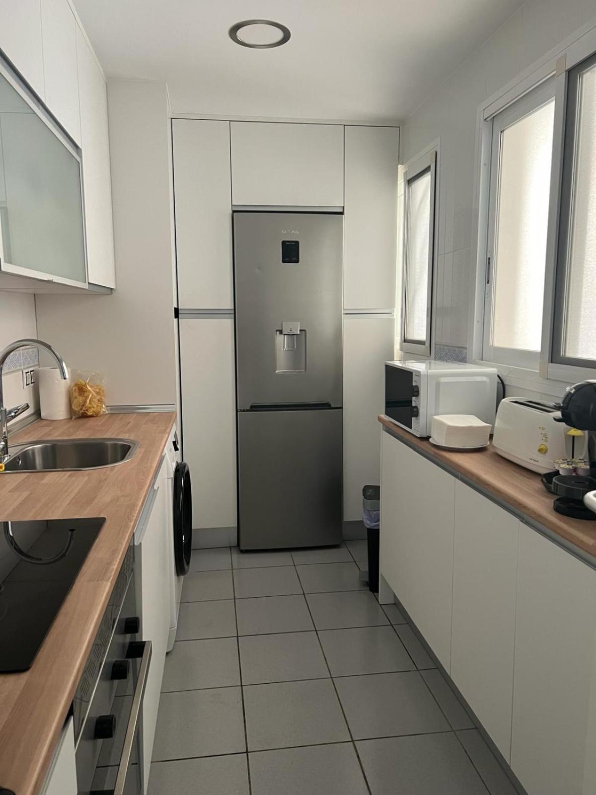 Apartamento Para 4 Personas Frente Al Mar เบนิดอร์ม ภายนอก รูปภาพ
